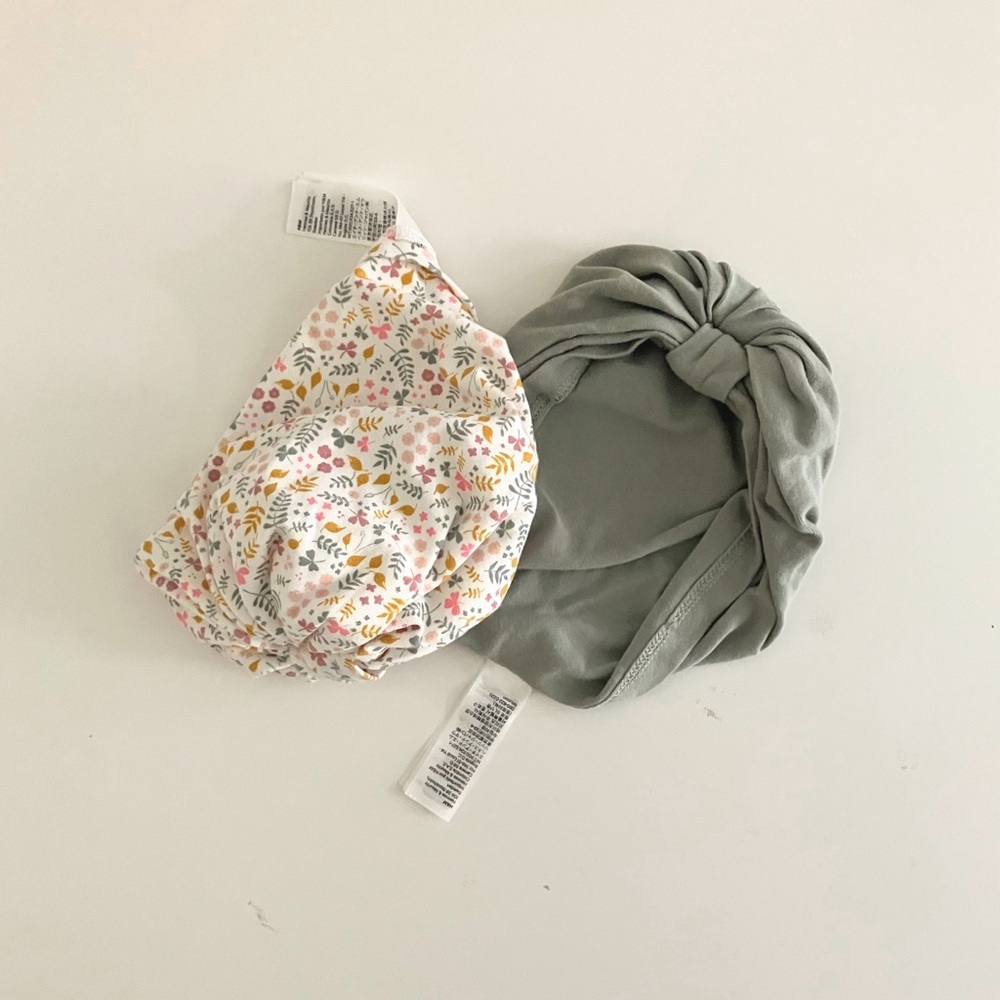 H&M Baby Floral and Gray Knot-Detail Hats, 2 pack
